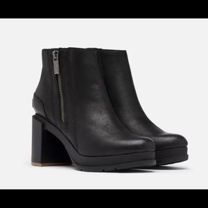 Sorel Blake Booties Black with Zipper